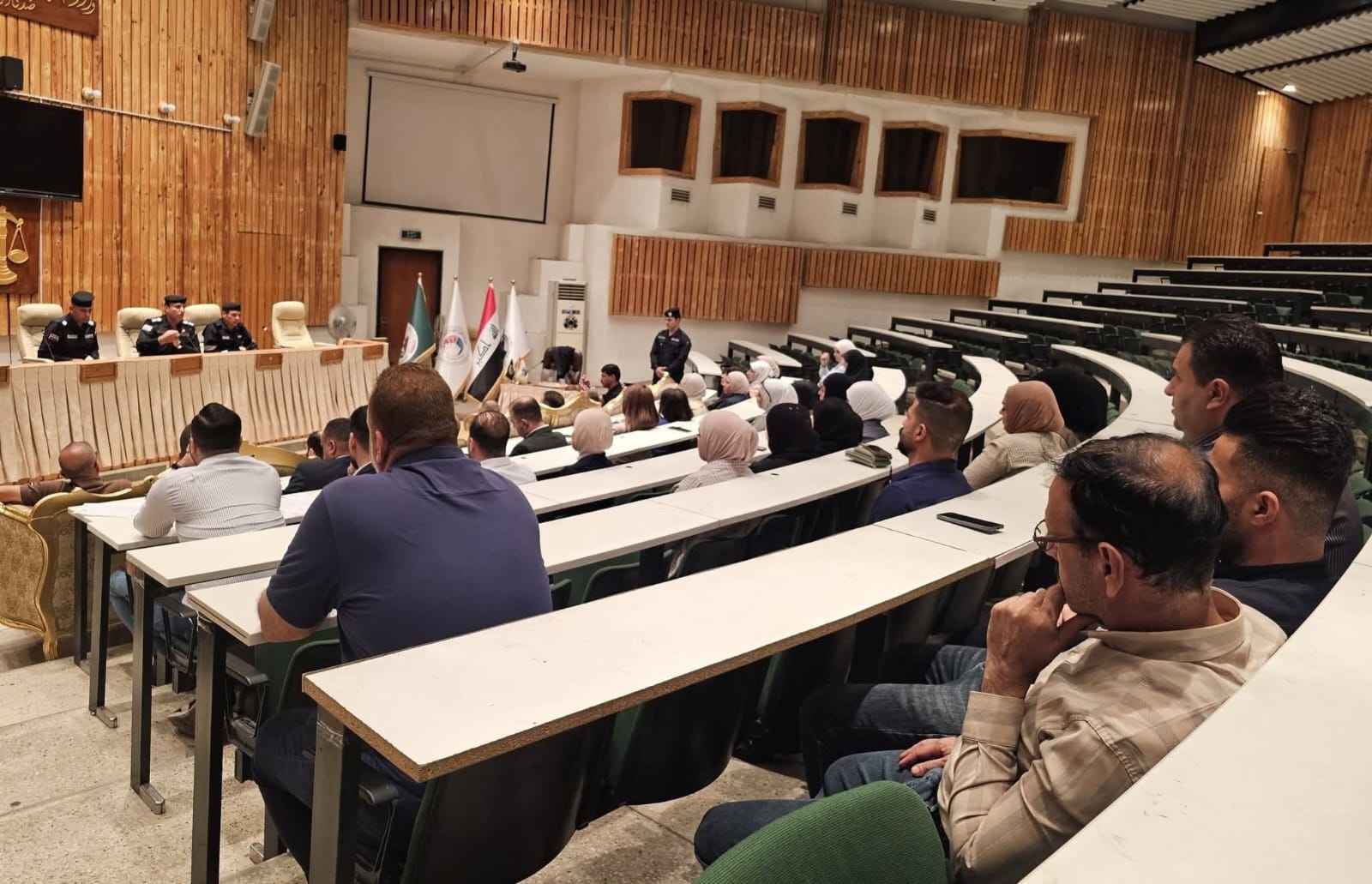 كلية الحقوق – جامعة النهرين تنظم ورشة تدريبية حول سبل الإنقاذ السريع عند حدوث الحرائق